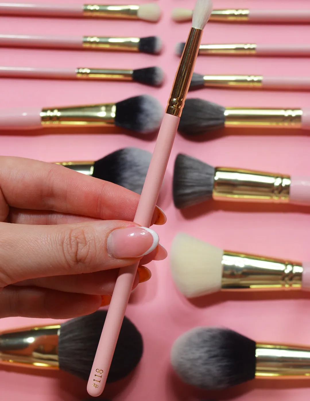 New P.Louise #118 Blending Brush Single Brushes