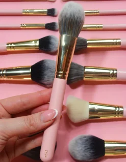 Clearance P.Louise #681 Large Multi-use Face Brush Single Brushes