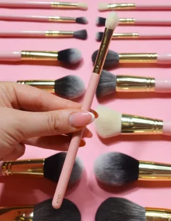 Outlet P.Louise #182 Medium Pinched Multi-tasker Brush Single Brushes