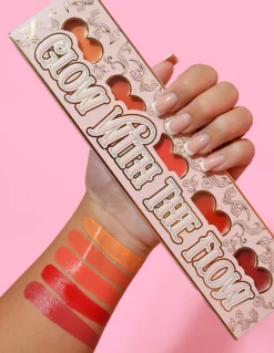 Hot P.Louise Glow With The Flow Cream Blusher Palette Blush