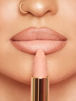 Hot P.Louise Kiss and Makeup Lip Kit Lip Liner|Lipstick