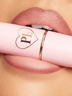 Hot P.Louise Kiss and Makeup Lip Kit Lip Liner|Lipstick