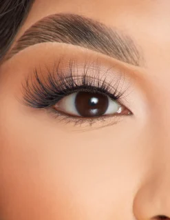 Shop P.Louise Lashes - Radiant Romance Lashes