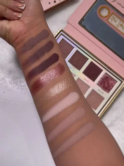 Discount P.Louise Love Tapes Palette - Lady In Charge Palettes